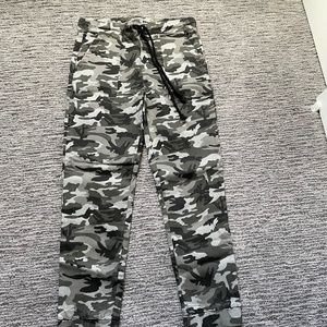 Mittoshop Black, Gray And Green Camo Stretch Jean… - image 1